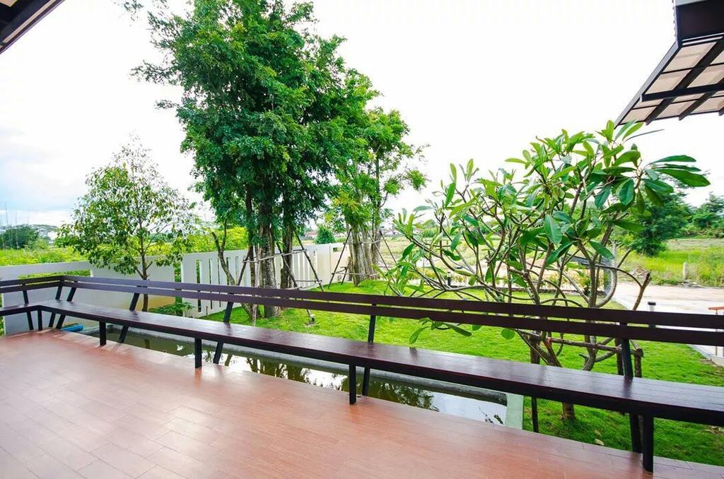 Fig Boutique Hotel Kamphaeng Phet Dış mekan fotoğraf
