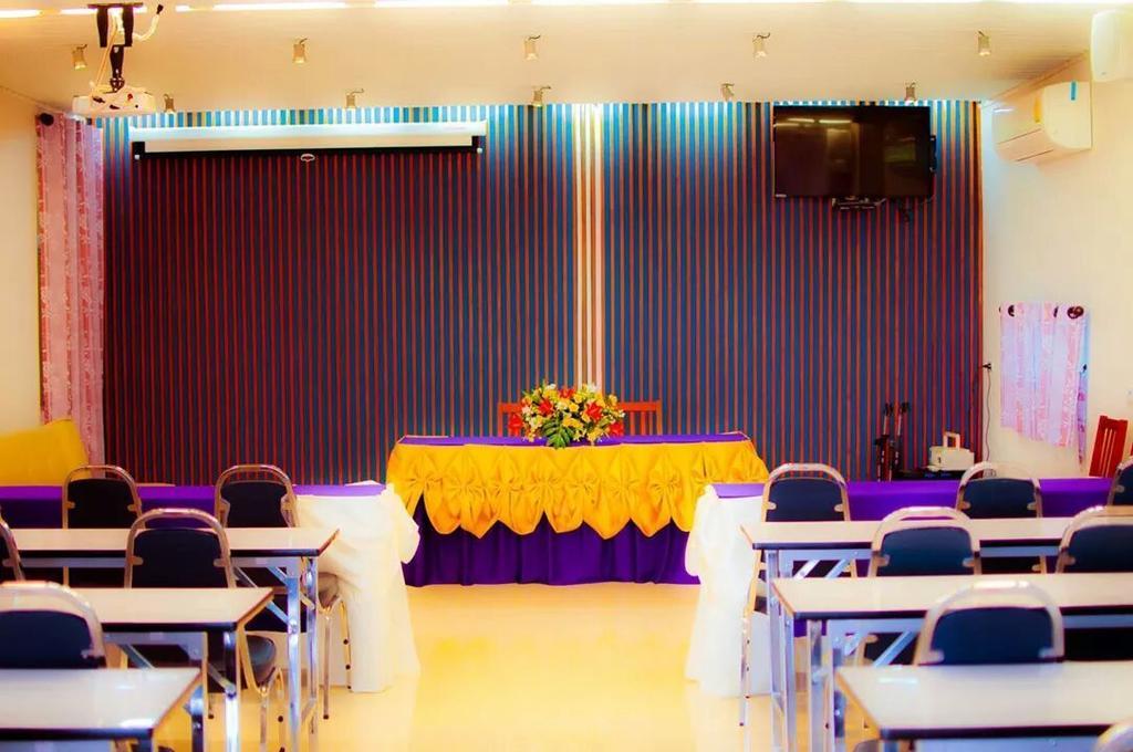 Fig Boutique Hotel Kamphaeng Phet Dış mekan fotoğraf