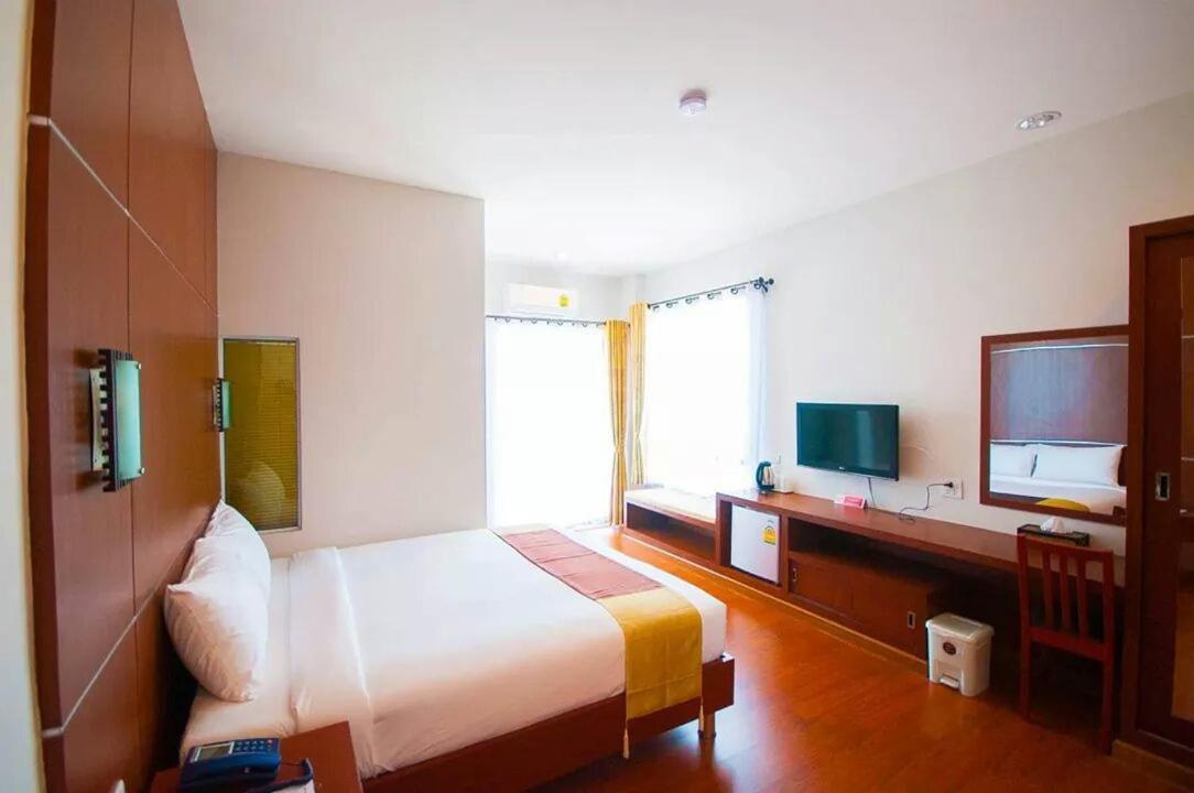 Fig Boutique Hotel Kamphaeng Phet Oda fotoğraf